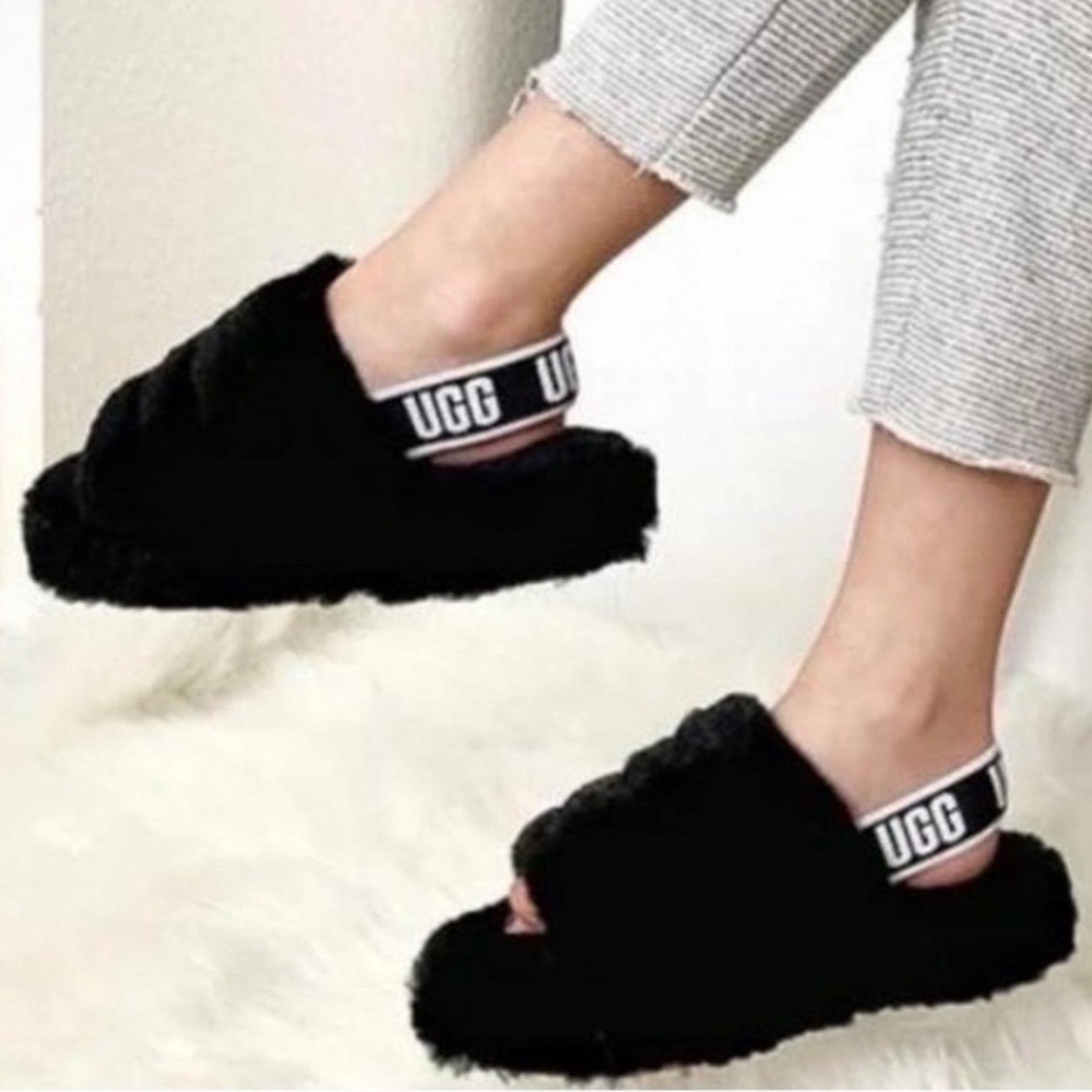 UGG Black‎ Women's Fluff Yeah Slide Sandals Slippers 1095119 Size 6